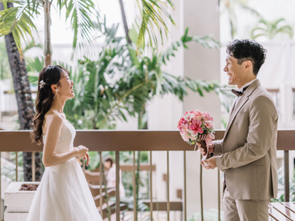 ファーストミート）｜ハワイ結婚式・フォトウェディング＆前撮り