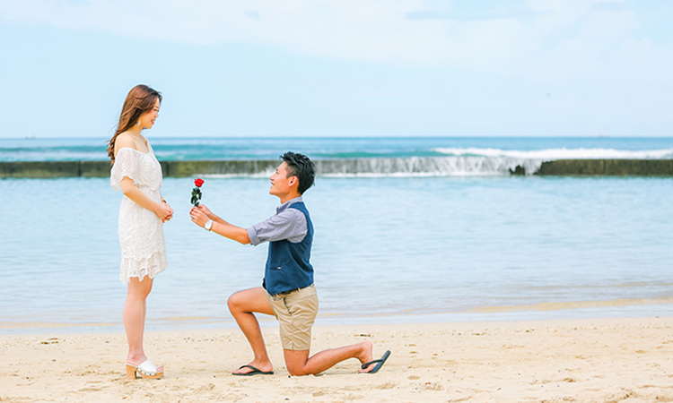 サプライズカジュアルプロポーズプラン ハワイで結婚式 ウェディングするならロイヤルカイラ